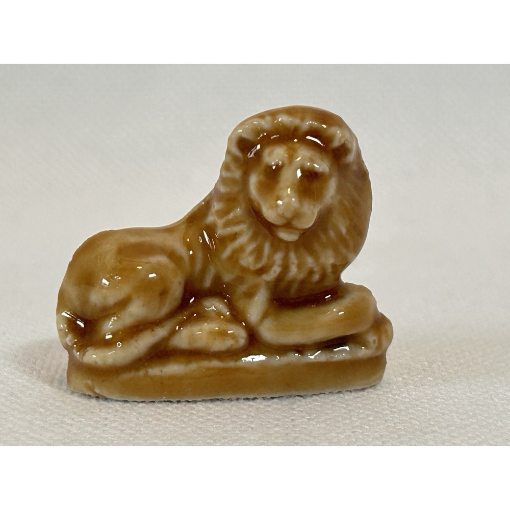 Noahs Ark Series Lion Wade England Rose Tea Miniature Figurine